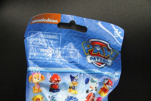 Paw Patrol Mystery Mini Figure Collectibles Blind Bag NEW in BAG - Picture 2 of 3