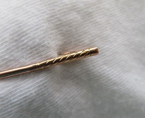 9ct Gold brooch pin - Golfing interest needs TLC - Georgian - Picture 3 of 15
