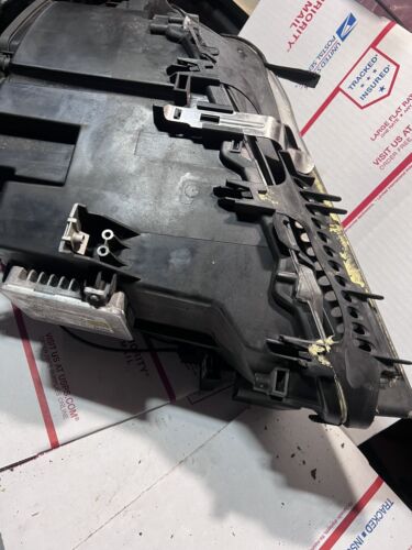 2010-2012 BMW 750LI XDRIVE - Right Adaptive HID Xenon Headlight / Headlamp - Picture 11 of 15