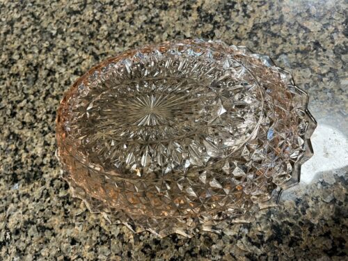 Jeannette, Vintage Depression Glass Holiday Pink Buttons & Bows Oval Bowl. 9.5" - Picture 3 of 8