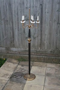 Stylish Vintage 1950s Italian Mid Century Floor Lamp For Rewiring