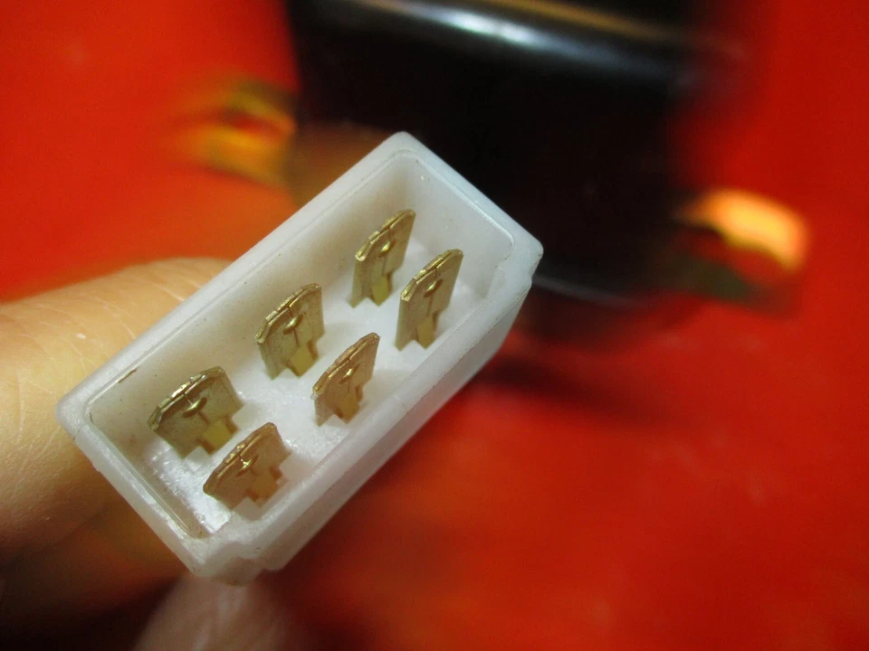 TOYOTA CELICA-COROLLA-CORONA-CORONA-CORONA-PICK-UP 1968-1976-NUEVO-REGULADOR DE VOLTAJE Foto 2 de 3