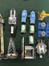 Lego Disney Cars 2 Big Ben #8639 Incomplete With Extra Cars/Boat As Shown!
