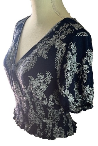 Zwei Papierkran Junioren kurzärmelige Halstuch vorne dehnbar Blumenmuster V-Ausschnitt Tops (L) - Bild 4 von 9