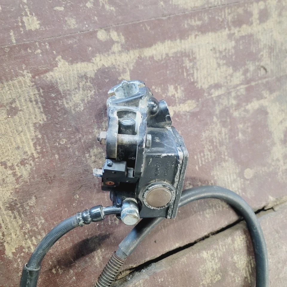 Pinza de freno de rueda delantera Kawasaki 454 LTD EN450 EN 450 1985-1990 34003-1229 Foto 3 de 4