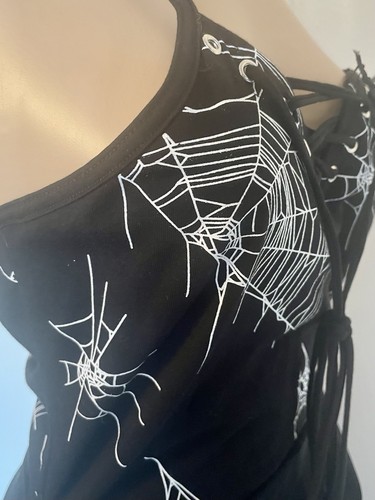 Heartless Ariana Spiderweb Gothic Dress - Size M BNWT - Picture 6 of 10