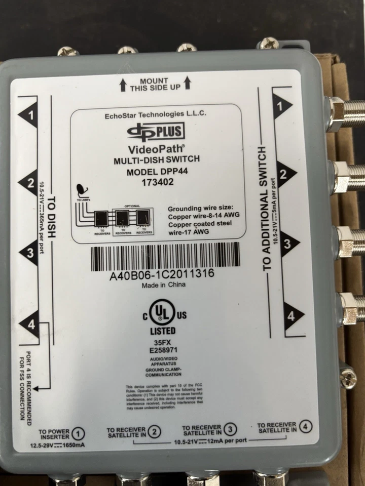 DPP44 173402 RED DE PLATO MULTI-SATÉLITE INTERRUPTOR PLATO PRO DPP-44 con INSERTADOR DE ALIMENTACIÓN Foto 2 de 4