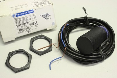 TELEMECANIQUE XS4P30MA230 M30 15mm Sensor  Induktiver Näherungsschalter OVP