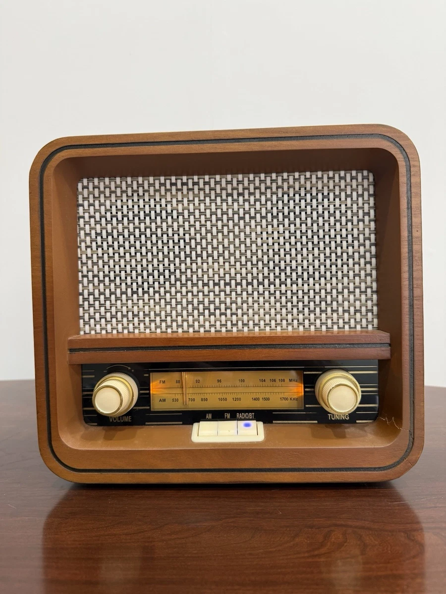 Radio Vintage AM/FM Radio Rock Revolution