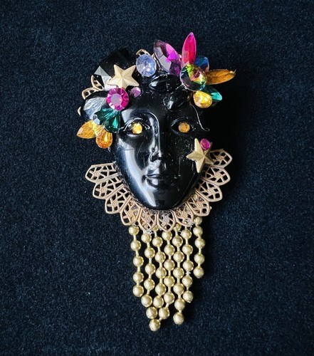 Vintage Gold Tone Katrina Rhinestone Black Mask Brooch - 第 1/6 張圖片