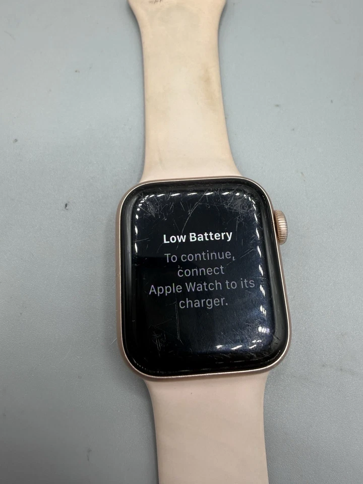 APPLE Watch Series 5 GPS - 40MM Aluminum Case A2092 - Rose Gold - Image 2 of 4