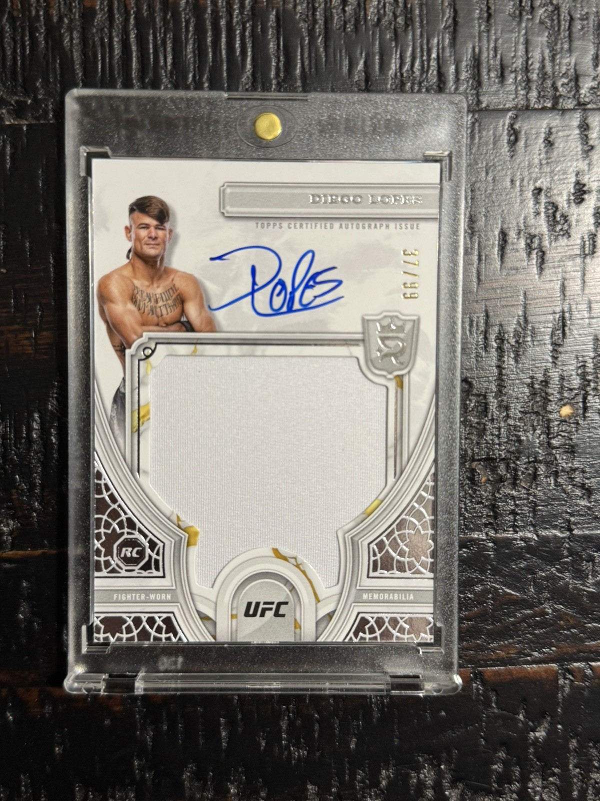 Topps Royalty UFC Diego Lopes Rookie Relic Auto #37/99