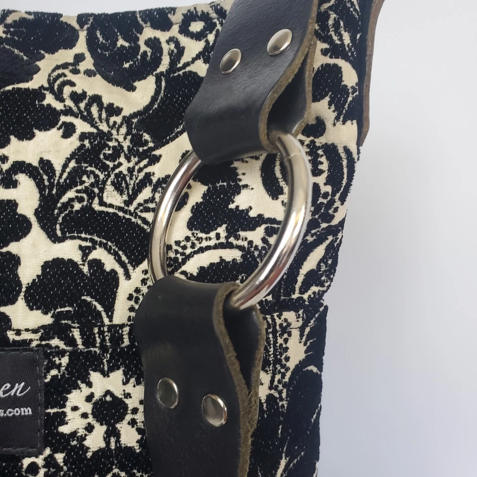 Cartera Bandolera Midi Queen Texturizada Tela Blanco y Negro  Foto 3 de 4