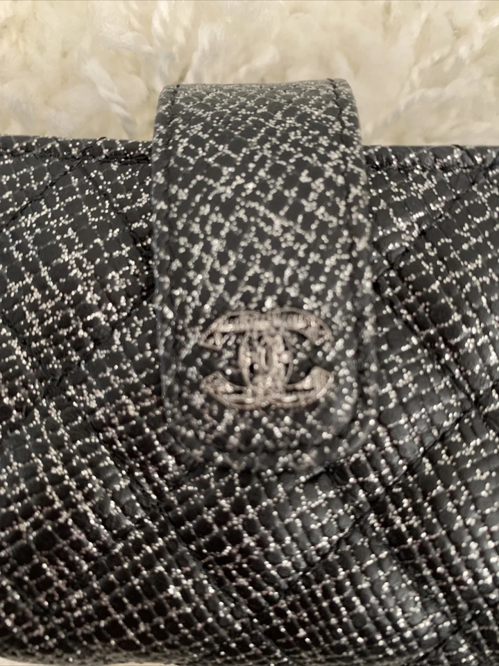 CHANEL Chanel Acolchado Mini Bolsa Cuero Metálico Negro Monedero Herrajes Foto 3 de 4