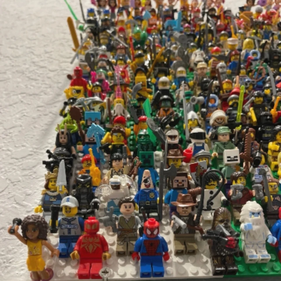 Lego Minifigura Lote a Granel de 3 Minifiguras Misteriosas Selección Star Wars Minifigura Marvel Foto 2 de 4