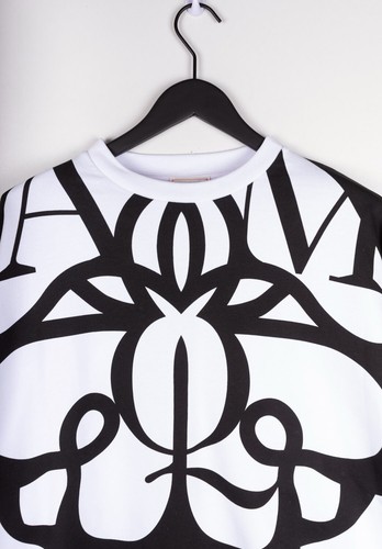 Original Alexander McQueen Oversized Crew Neck Women Jumper in Size 40 / L B128 - Picture 3 of 7