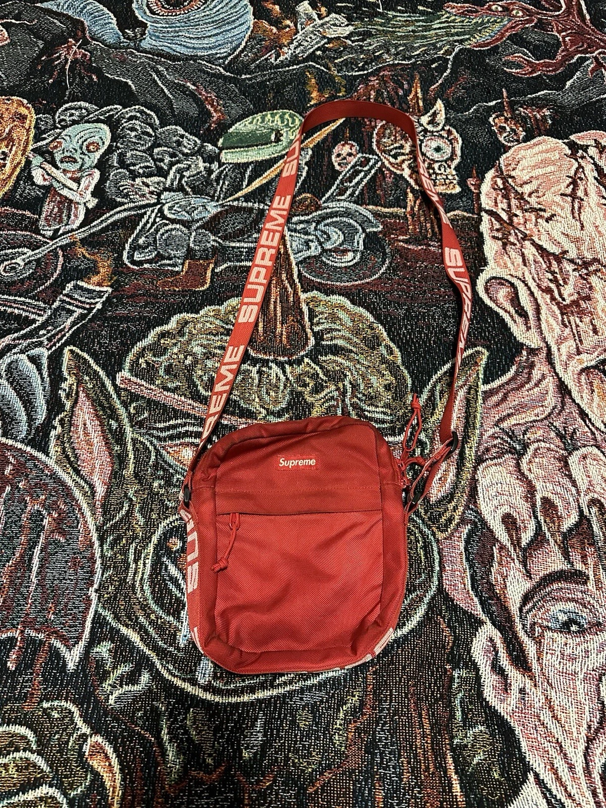 Sac bandoulière suprême ss18 rouge