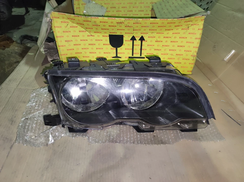 Faro BMW M3 SERIE 3 E46 CUPÉ DESCAPOTABLE BOSCH 0 301 157 206 Foto 2 de 4