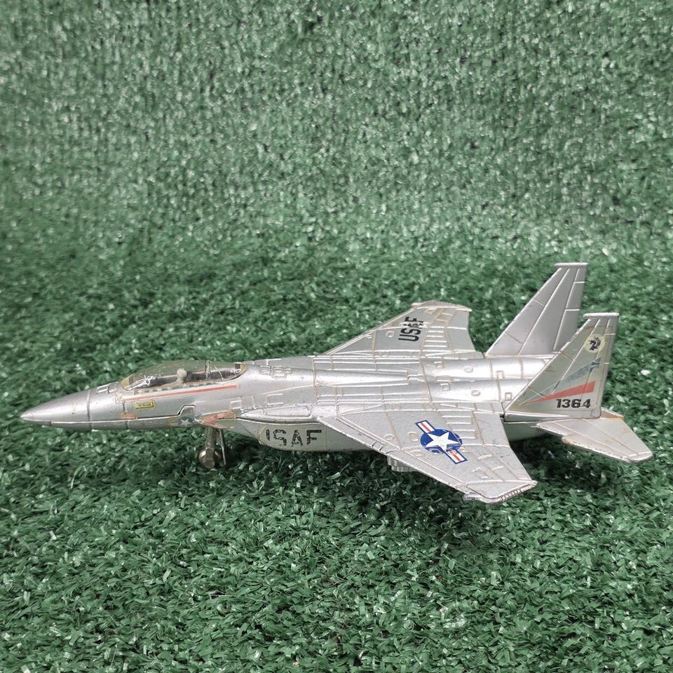 Avião a jato vintage ERTL F-15 metal fundido Eagle modelo USAF - Imagem 4 de 4