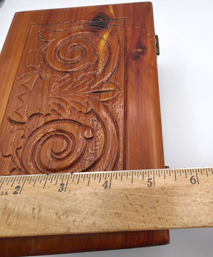 Vintage Hand-Carved Cedar Wood Trinket Jewelry Box Hinged Lid Floral Scroll Top - Picture 14 of 14