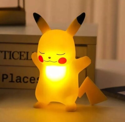 Pikachu Pokemon Nachtlicht Geschenk Kinder Lampe Batteriebetrieben NEU