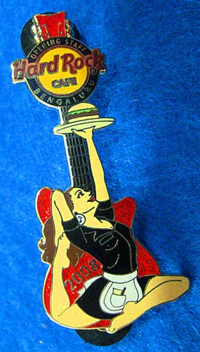BENGALURU OPENING STAFF 08 SEXY SERVER GIRL SPLITS BURGER Hard Rock Cafe PIN LE