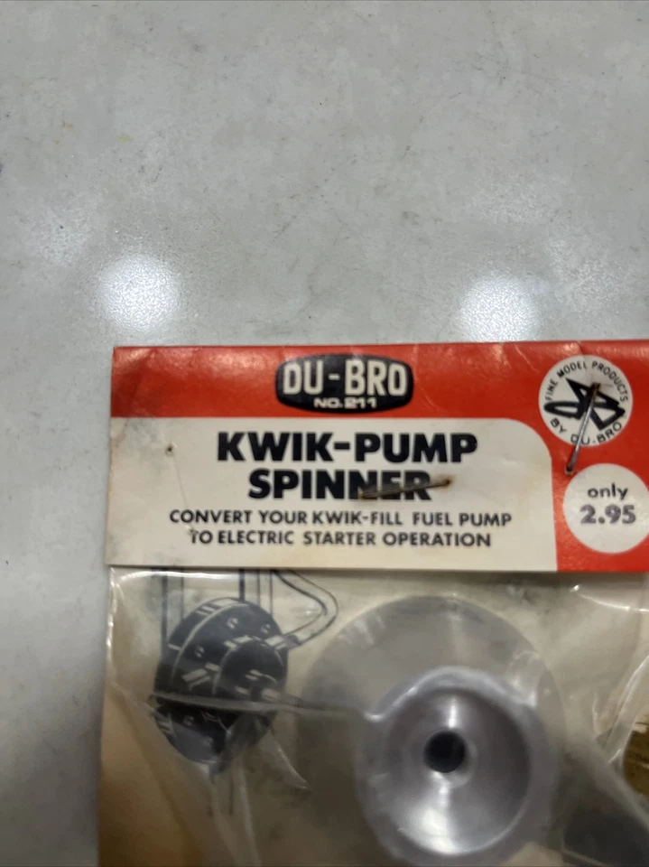 Du-Bro Kwik-Pump Spinner Nº 211 Foto 2 de 4