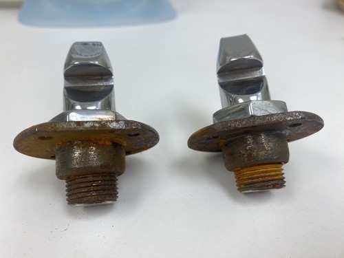 1958 Ferrari Series 1 Cabriolet Top Latches - Picture 2 of 5