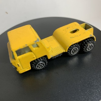 YAT MING SEMI CAB YELLO 1:64 DIECAST 2 5/8'' TRUCK MADE HONG KONG 1970's VINTAGE!