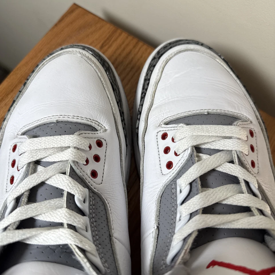 Size 10.5 - Jordan 3 Retro Mid Fire Red (MINT CONDITION) [REP BOX!!] - Image 4 of 4