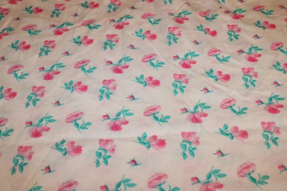 Pink Flowers on White Knit Fabric 1 Yard 62 Wide - Image 2 of 4