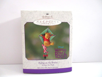 Riding On The Breeze Winnie The Pooh 2001 Hallmark Spring Time Ornament