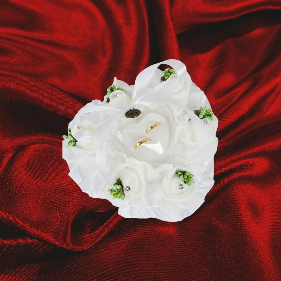 Coussin porte alliance en forme de cœur Blanc Et Vert - Photo 1/3