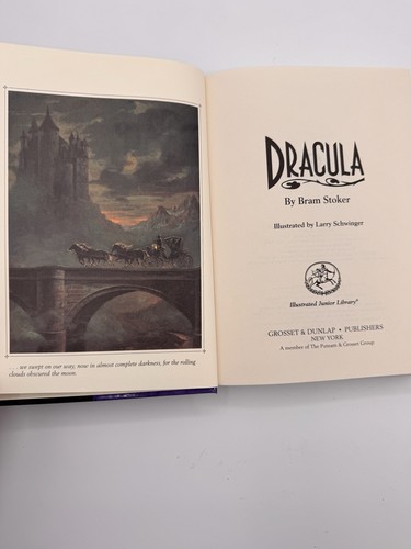 Dracula Bram Stoker Hardcover 1994 Illustrated Junior Library + Clear Slipcover - Picture 6 of 8