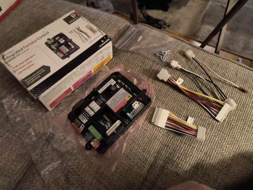 50M56U-751 White Rogers Emerson Carrier Single Stage Integrated Furnace Control