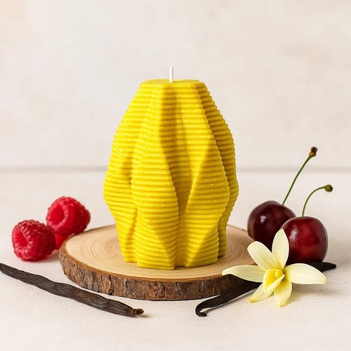VOSK Handmade Candle - Blossom Candle, Yellow Cherry, Brandy Cherry - Picture 4 of 7