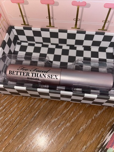 TOO FACED Christmas In New York (grande Hotel Cafe) 18 Eye Shadows + Bronzer - Picture 13 of 13