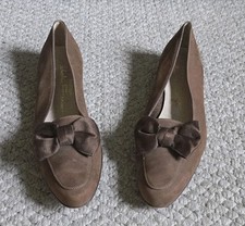 Vintage Salvatore Ferragamo Boutique Brown Suede Bow Flats Women's 8 A2 Narrow