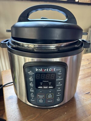 Instant Pot Duo SV in Electric Pressure Cooker