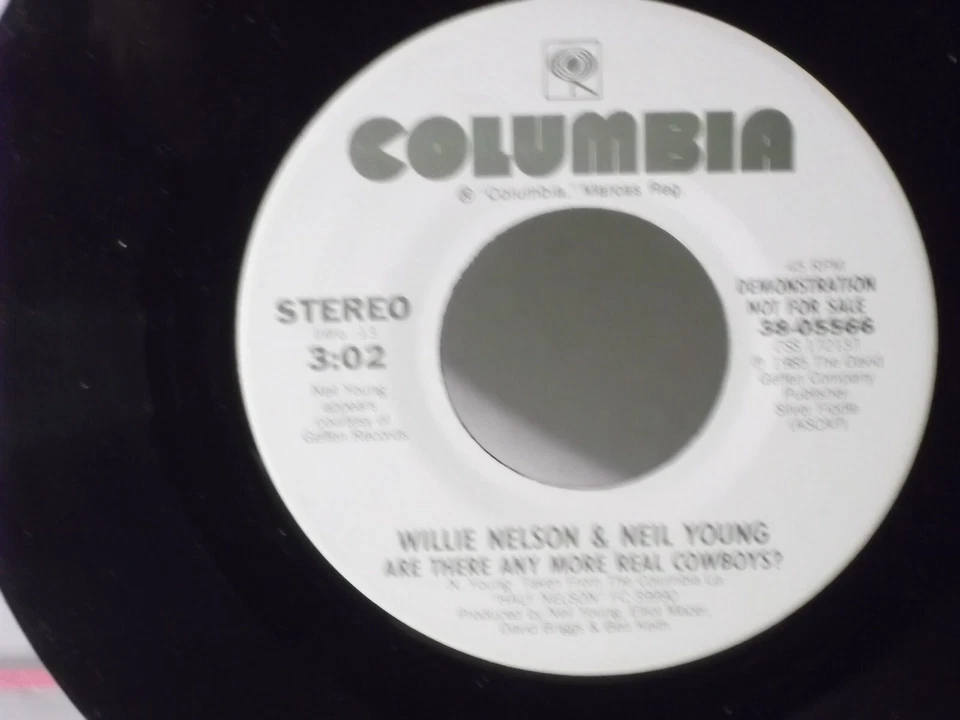 Neil Young & Willie Nelson,Col."Are there Any More Real Cowboys?"US,7"45,PROMO,M - Image 2 of 2