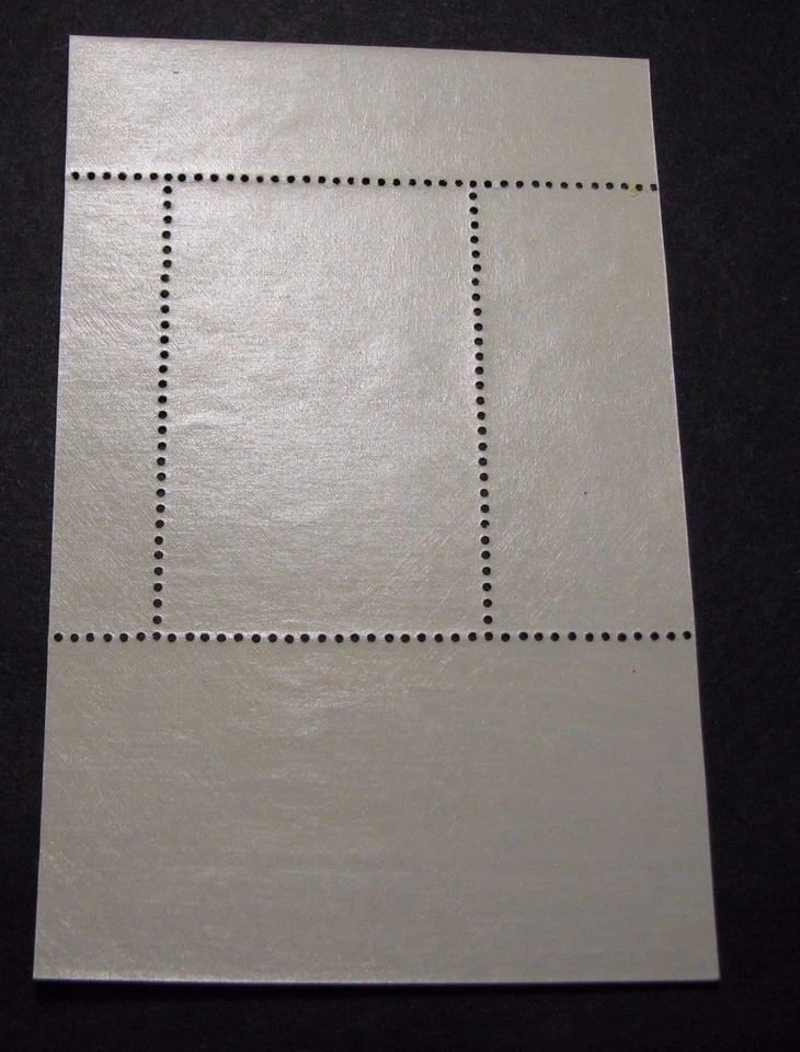 Hoja de sello de recuerdo de Indonesia Scott # 798a mujer con instrumento 1971 MNH L91 Foto 2 de 2