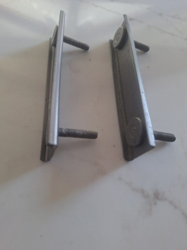 1982-92 Camaro RS Z28 Front Bumper Fender Retainers bracket mounts GM Set Of 2 - Picture 3 of 3