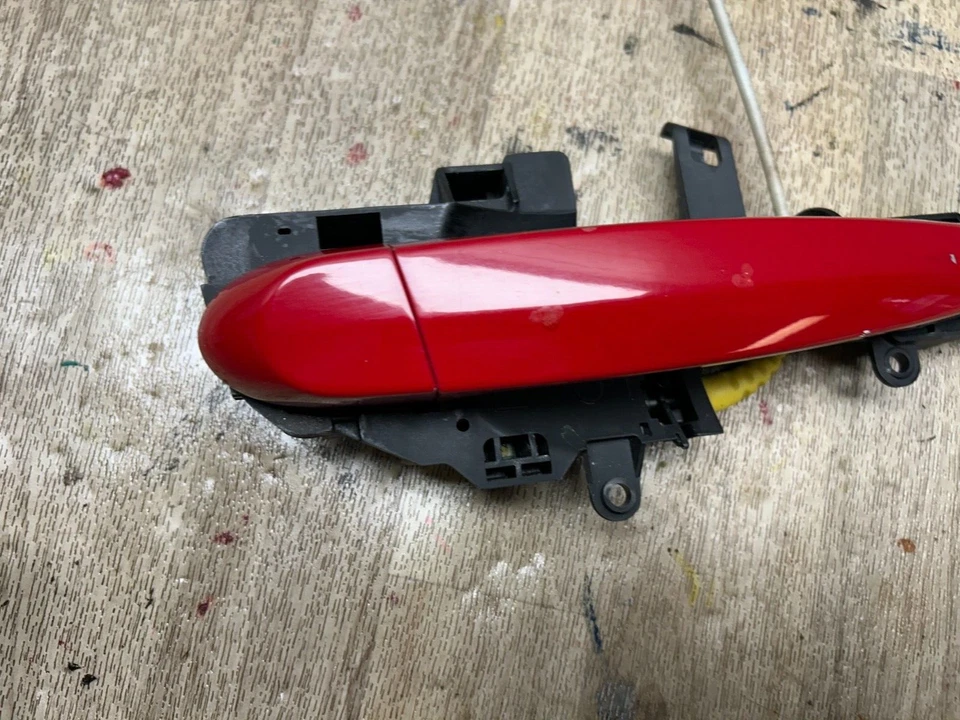 BMW 128I 135I OEM 2008-2013 2 PUERTAS PASAJERO DERECHO EXTERIOR MANIJA ROJA Foto 3 de 4