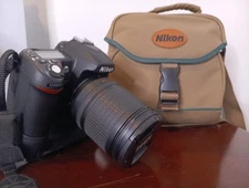 Nikon D80 DSLRCamera + AF-S DX 18-70mm f/3.5-4.5G ED Lens + Battery Grip BP-D80N