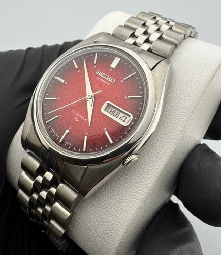 Vintage Seiko 5 Automatic Authentic Japan Made Men's Wrist Watch