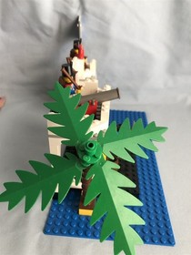 LEGO set 6267 Lagoon Lock-up VINTAGE PIRATES 100% complete w/ instructions