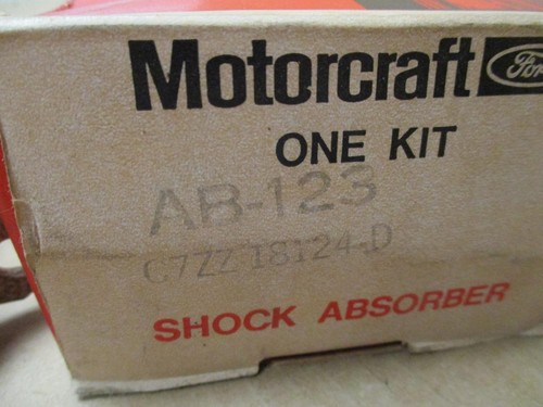 Ford Mustang Shelby 1967-70 lote antiguo amortiguador delantero C7ZZ-18124-D motor flexible automático - Imagen 2 de 6