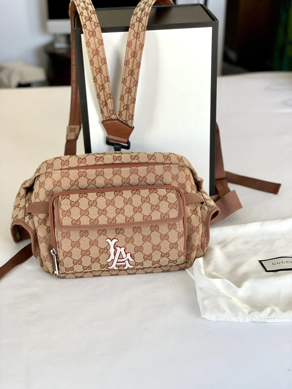 SAC CONVERTIBLE GUCCI MLB LA BRODÉ EN TOILE GG (SAC TAILLE / SAC DOS)
