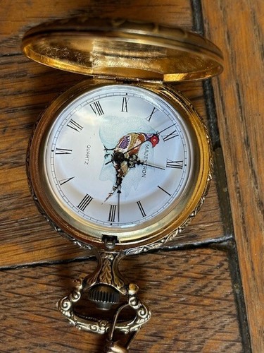 VINTAGE MAJESTRON POCKET WATCH DEER DOGS HUNTING WITH BOX & CHAIN needs battery - Picture 4 of 5