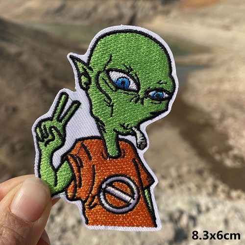 Toppe termoadesive UFO aliene - Ferro da cartone animato su toppa ricamata badge tessuto - Foto 43 di 49